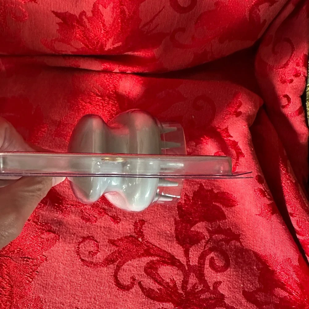 🌵 3/$15 Grey Relaxing Scalp Massager ( see description)